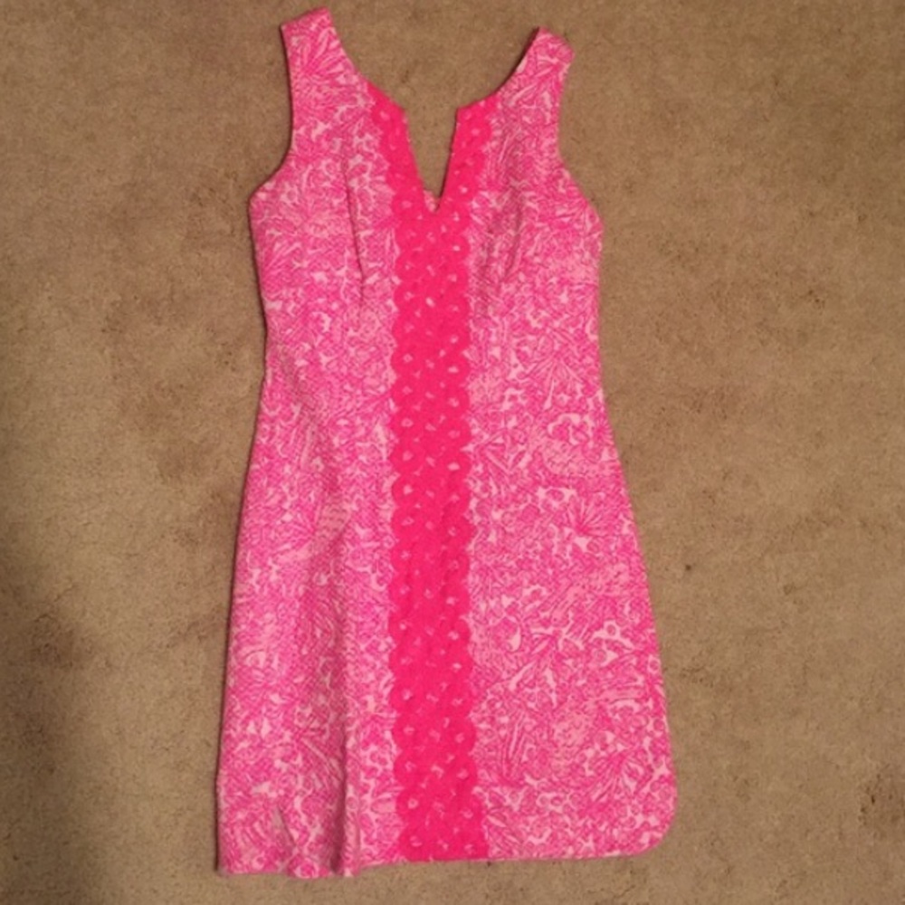 Lilly Pulitzer - Picture 2 of 4